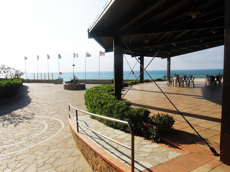 Villaggio Hotel Club Calanovellamare ピラーイノ エクステリア 写真