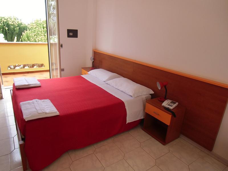 Villaggio Hotel Club Calanovellamare ピラーイノ 部屋 写真
