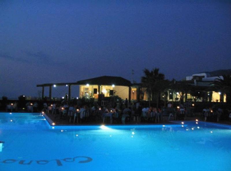 Villaggio Hotel Club Calanovellamare ピラーイノ エクステリア 写真