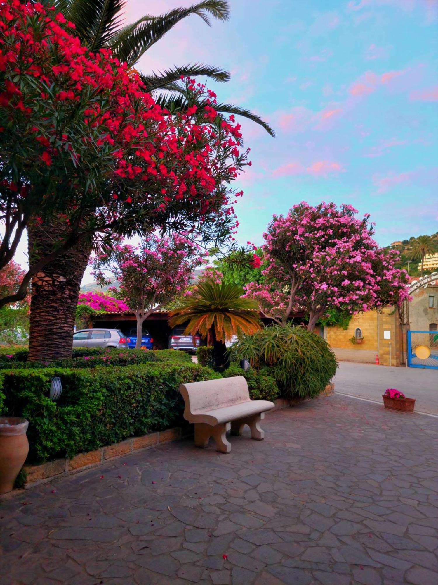 Villaggio Hotel Club Calanovellamare ピラーイノ エクステリア 写真