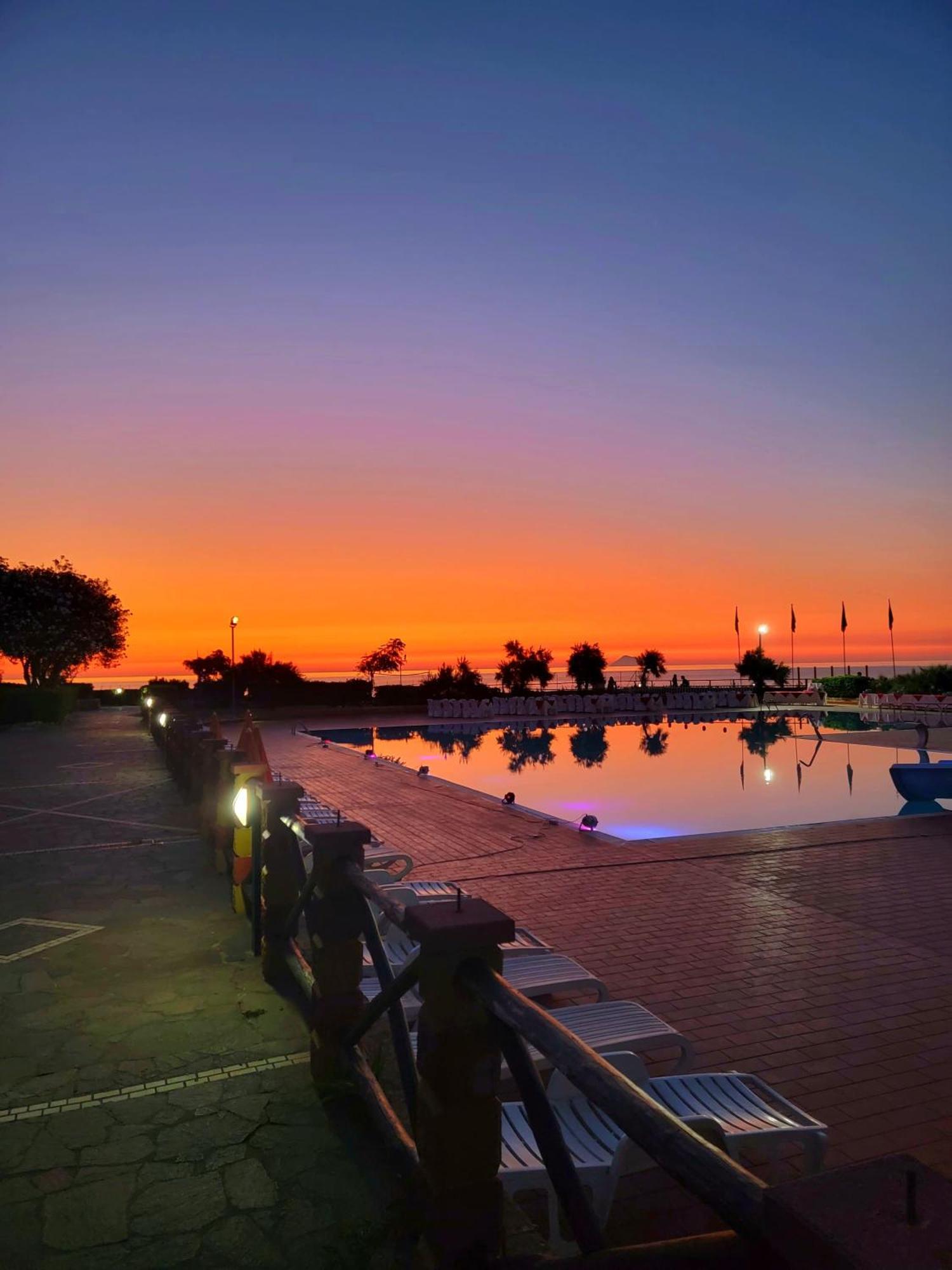 Villaggio Hotel Club Calanovellamare ピラーイノ エクステリア 写真